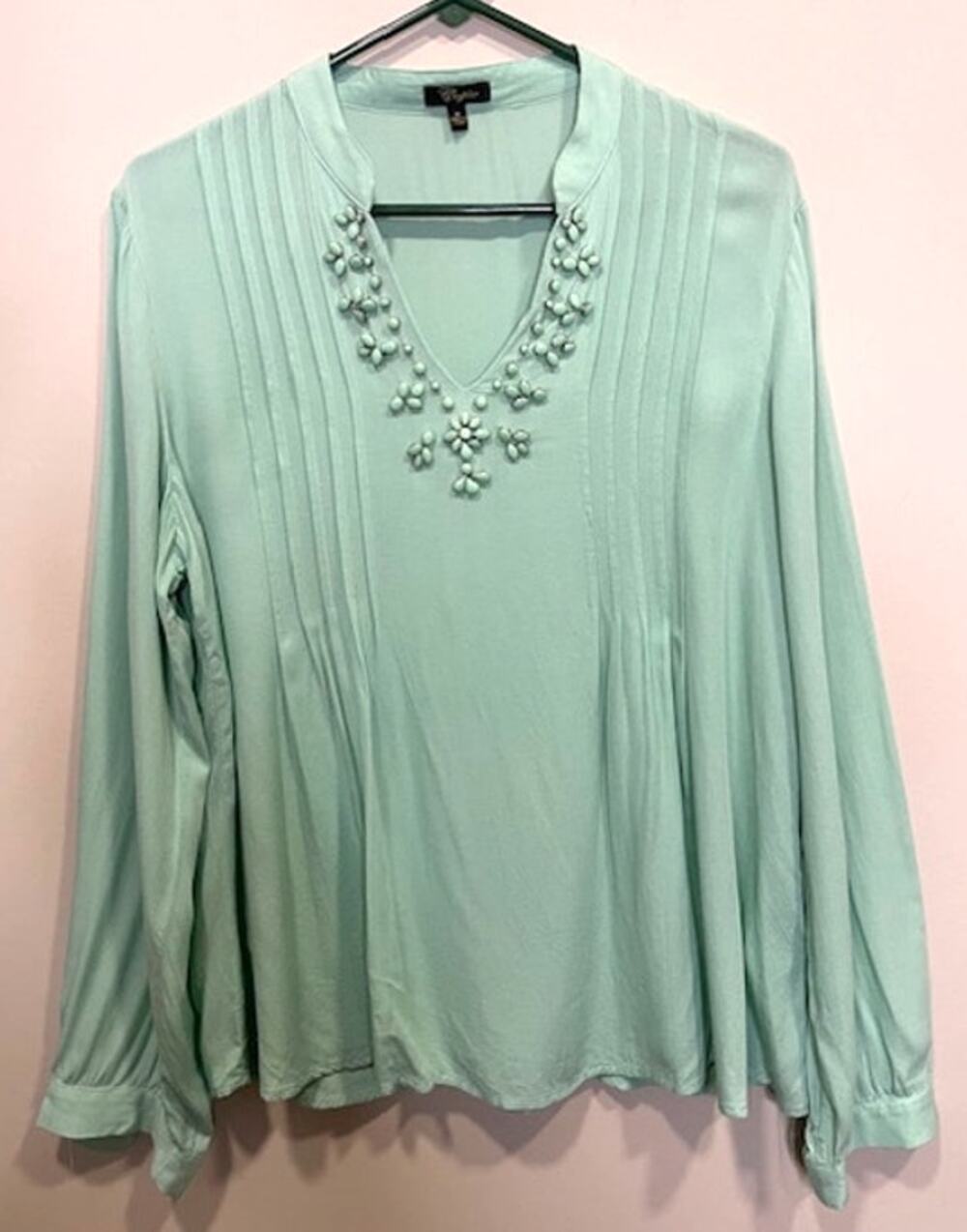 Pale Green Jewled Collar V-Neck Peasant Blouse Women's Sz M